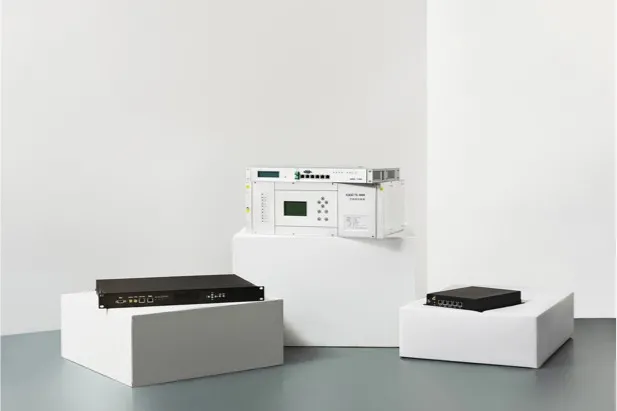 Почему цены на серверы времени сильно различаются?