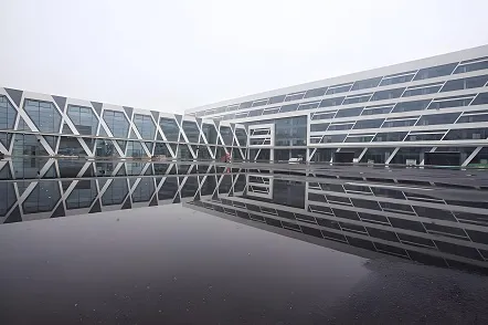 Saisi × Beiyuan Transportation Hub | Точные сигналы синхронизации времени для интеллектуальных поездок пассажиров